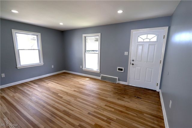 16405 Glendale Avenue, Cleveland, OH 44128