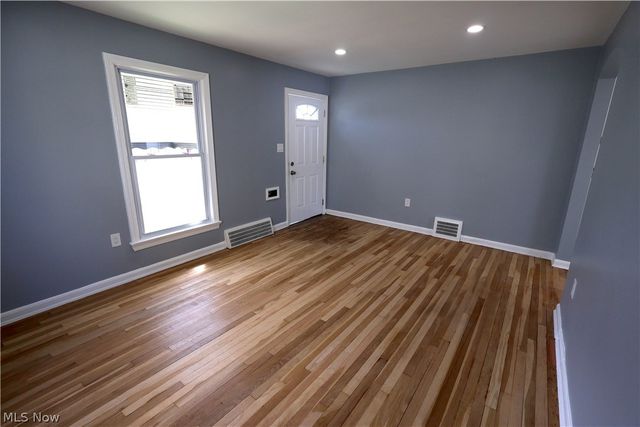 16405 Glendale Avenue, Cleveland, OH 44128
