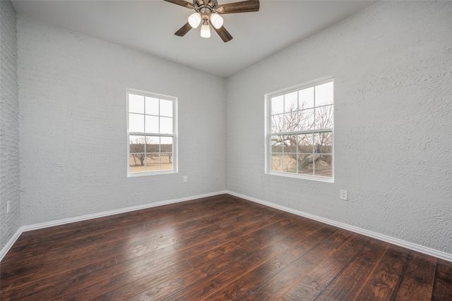 799 County Road 1596, Alvord, TX 76225