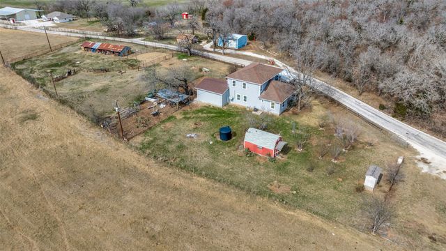 799 County Road 1596, Alvord, TX 76225