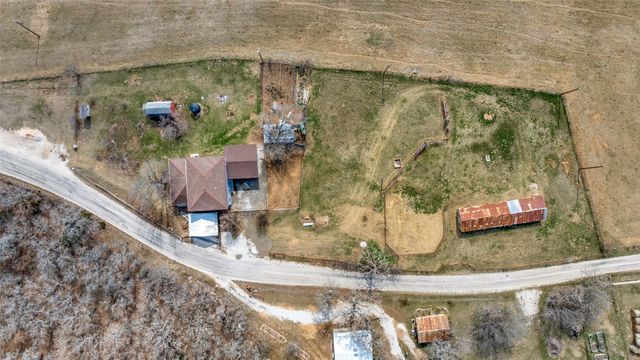 799 County Road 1596, Alvord, TX 76225