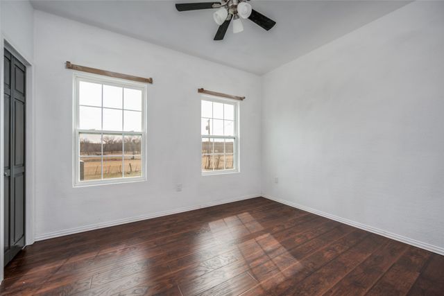 799 County Road 1596, Alvord, TX 76225