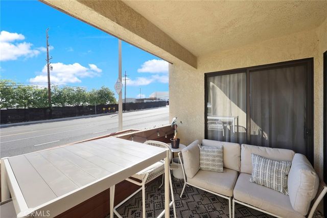2501 Temple 116, Signal Hill, CA 90755