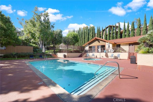 2501 Temple 116, Signal Hill, CA 90755