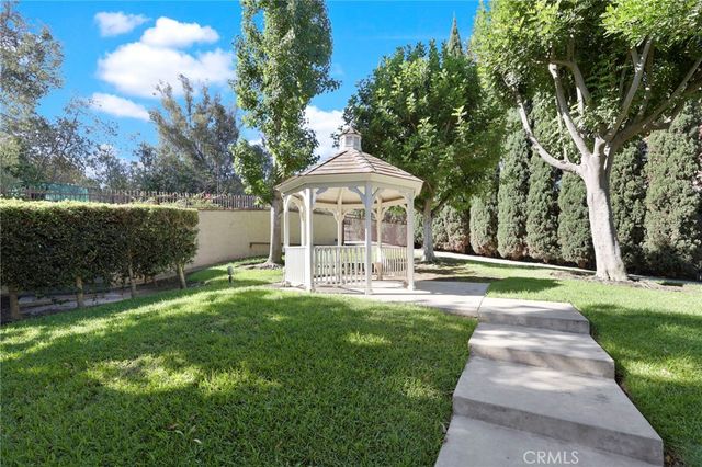 2501 Temple 116, Signal Hill, CA 90755