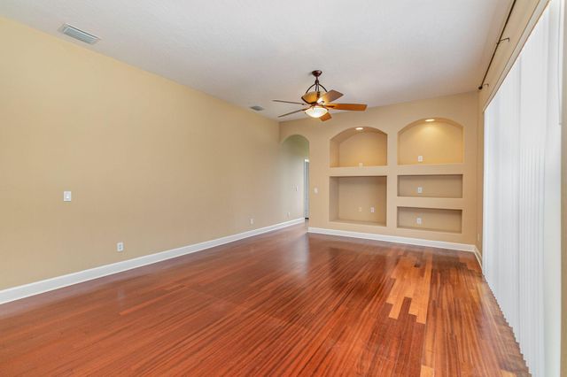 611 Oceanside Boulevard, Melbourne, FL 32903