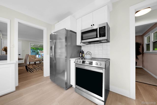 29972 Minton Street, Livonia, MI 48150