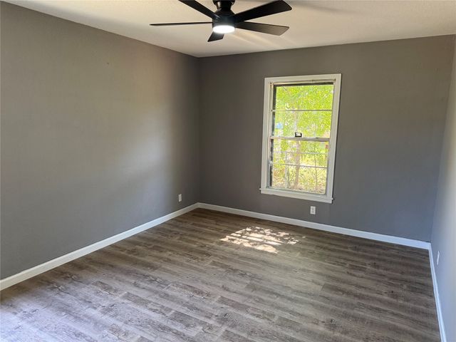2111 SE 19th Street, Mineral Wells, TX 76067