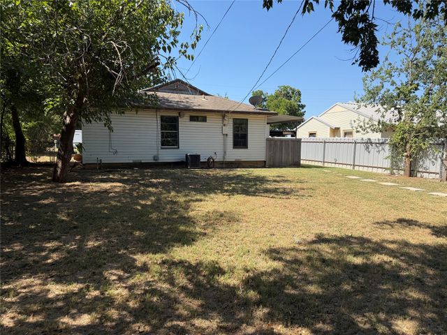 2111 SE 19th Street, Mineral Wells, TX 76067