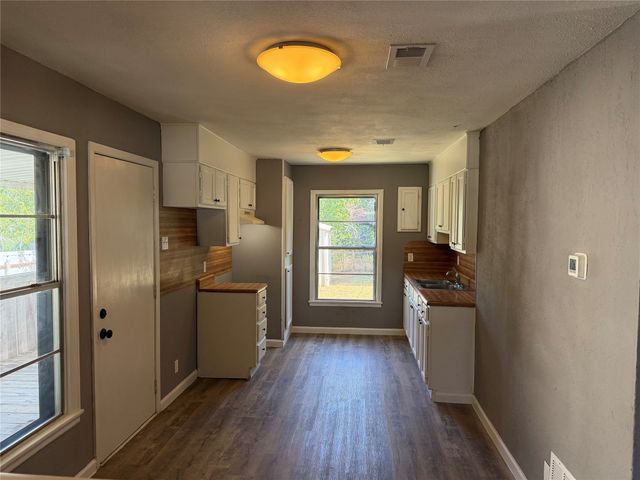 2111 SE 19th Street, Mineral Wells, TX 76067