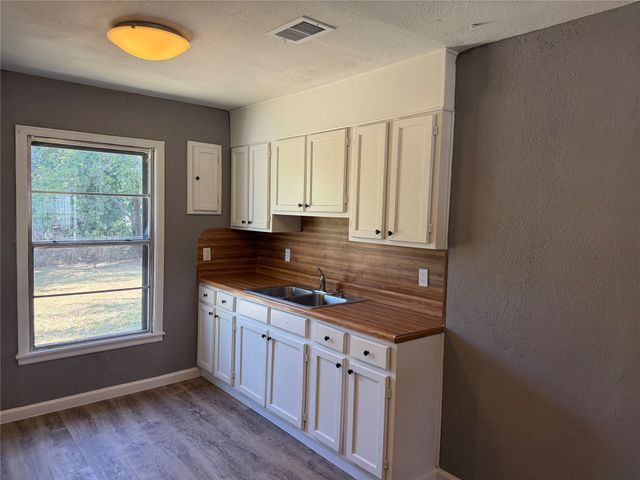 2111 SE 19th Street, Mineral Wells, TX 76067