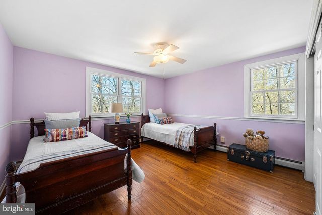 6 CYPRESS LN, Berwyn, PA 19312