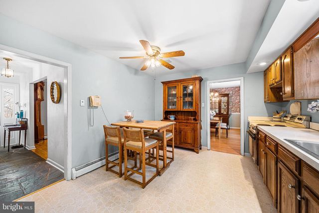 6 CYPRESS LN, Berwyn, PA 19312