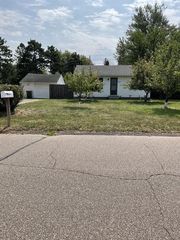8835 S Highway Drive, Circle Pines, MN 55014