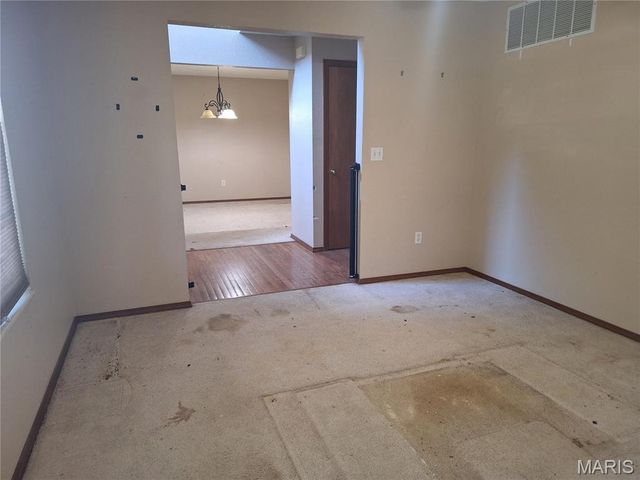 835 Clemson Avenue, Fairview Heights, IL 62208