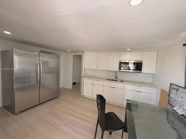 15841 NW 18th Pl B, Miami Gardens, FL 33054