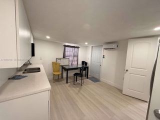 15841 NW 18th Pl B, Miami Gardens, FL 33054