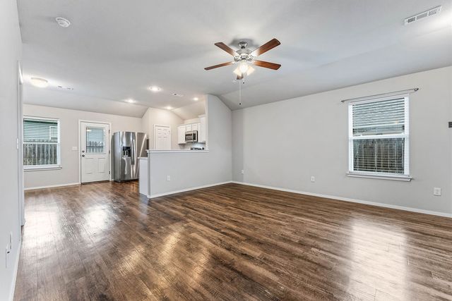 1156 S Ivory Bill Lane, Fayetteville, AR 72701