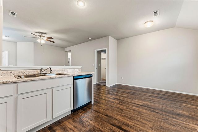 1156 S Ivory Bill Lane, Fayetteville, AR 72701