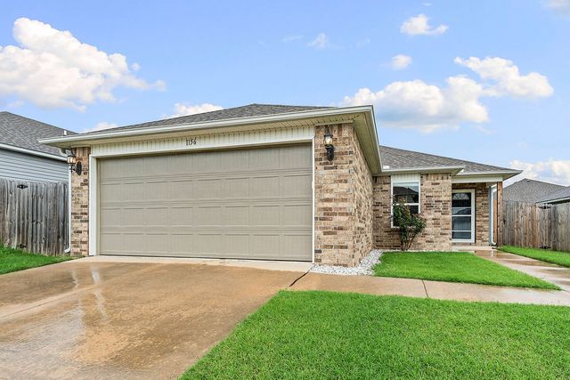 1156 S Ivory Bill Lane, Fayetteville, AR 72701