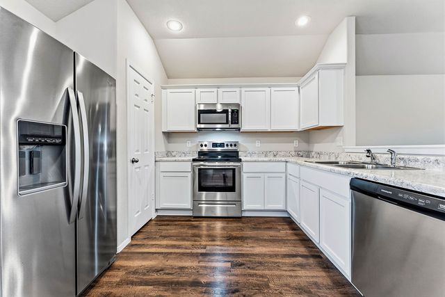 1156 S Ivory Bill Lane, Fayetteville, AR 72701