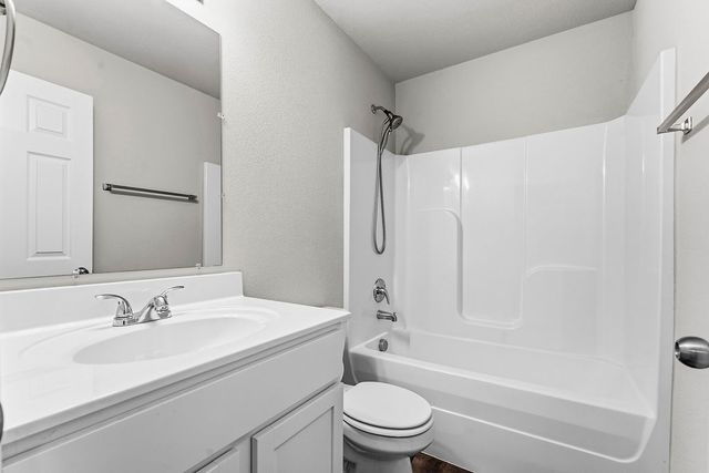 1156 S Ivory Bill Lane, Fayetteville, AR 72701