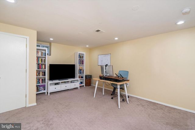 1223 RHOADS DR, Belle Mead, NJ 08502