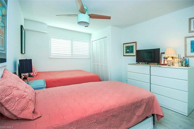 561 Periwinkle WAY F3, Sanibel, FL 33957
