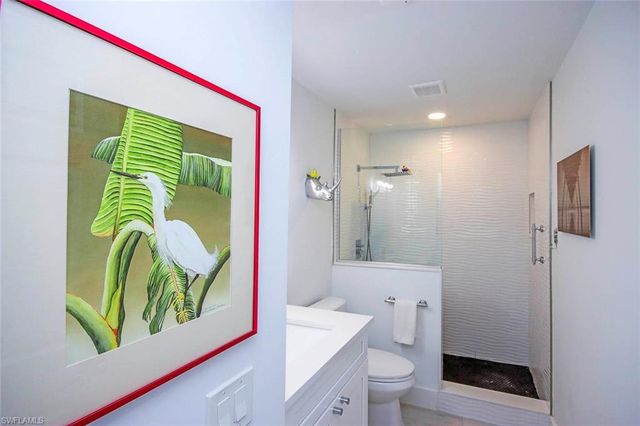 561 Periwinkle WAY F3, Sanibel, FL 33957