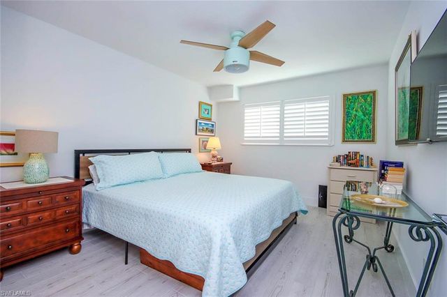 561 Periwinkle WAY F3, Sanibel, FL 33957
