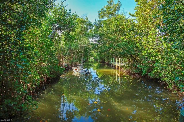 561 Periwinkle WAY F3, Sanibel, FL 33957