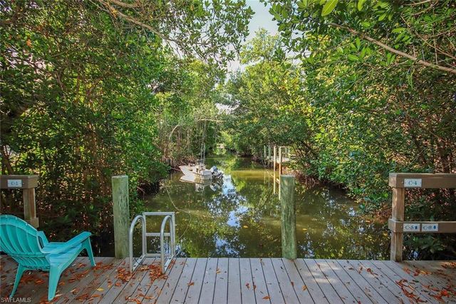 561 Periwinkle WAY F3, Sanibel, FL 33957