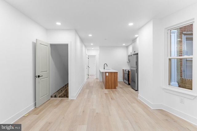 6049 ELMWOOD AVE, Philadelphia, PA 19142