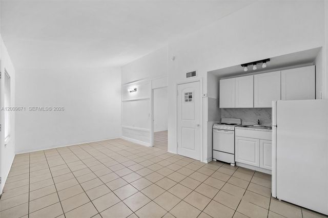 840 SW 7th St 850, Miami, FL 33130