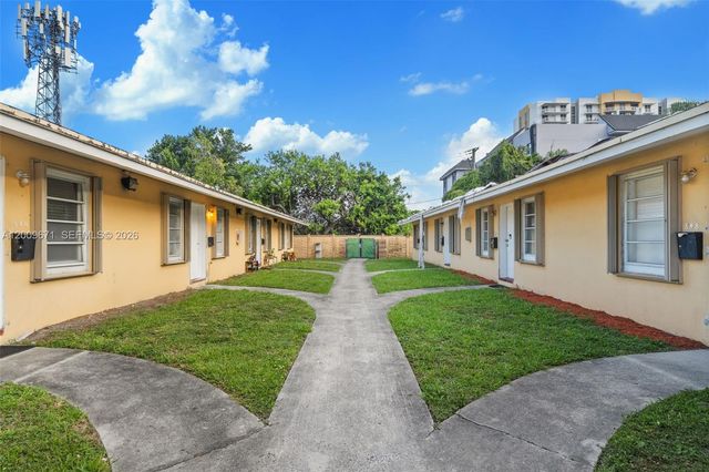 840 SW 7th St 850, Miami, FL 33130