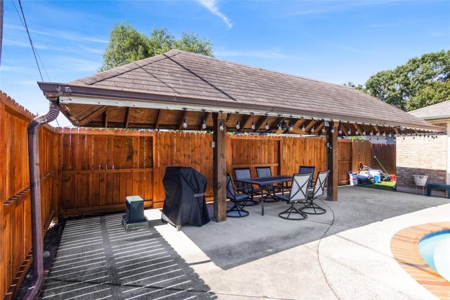 10926 Pigeonwood Drive, Houston, TX 77089