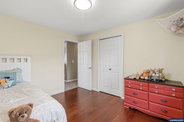 1904 Westport St NW, Salem, OR 97304