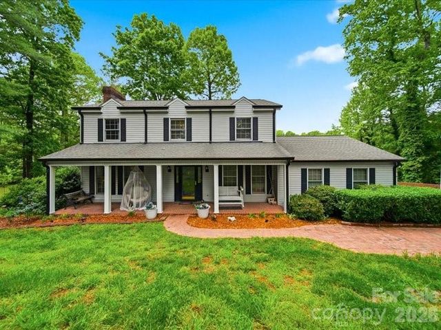 6 Woodland Circle, Granite Falls, NC 28630
