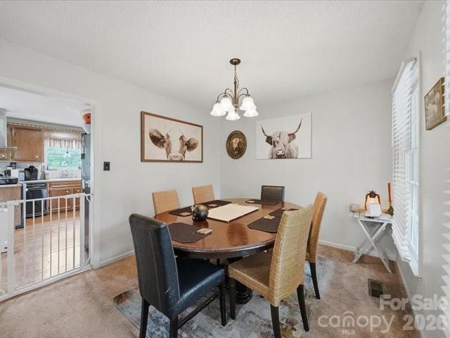6 Woodland Circle, Granite Falls, NC 28630