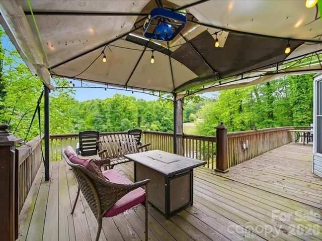6 Woodland Circle, Granite Falls, NC 28630
