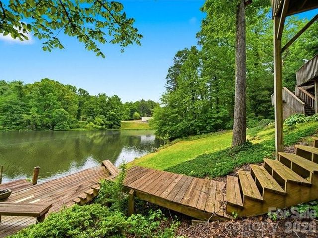 6 Woodland Circle, Granite Falls, NC 28630