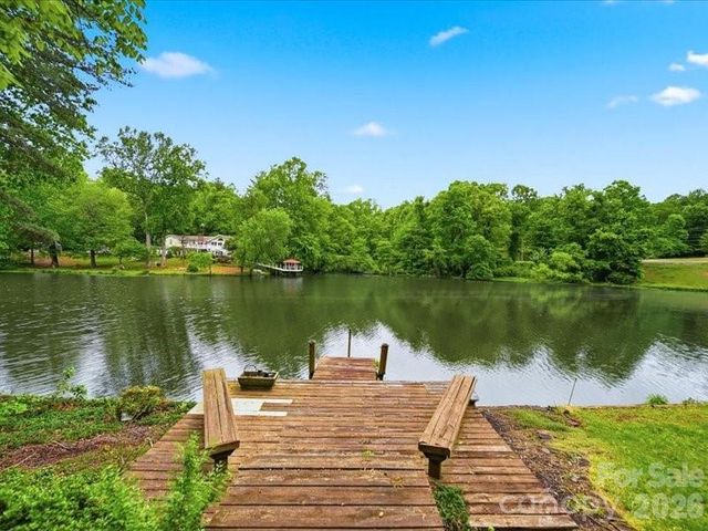 6 Woodland Circle, Granite Falls, NC 28630