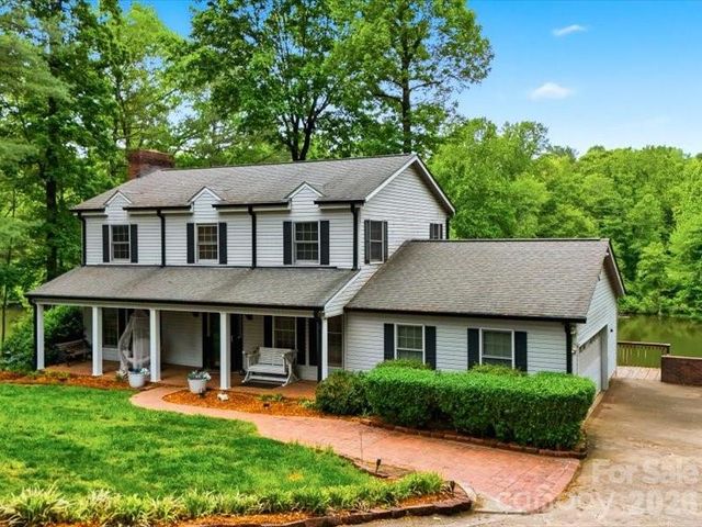 6 Woodland Circle, Granite Falls, NC 28630