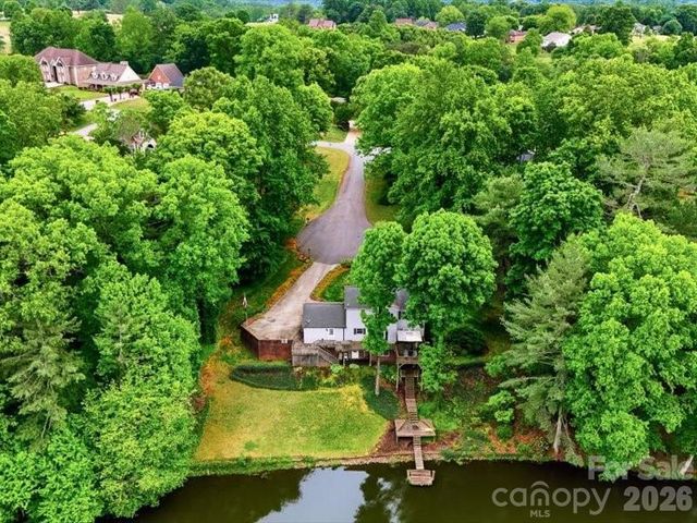 6 Woodland Circle, Granite Falls, NC 28630