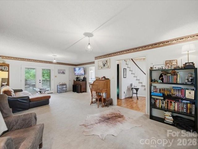 6 Woodland Circle, Granite Falls, NC 28630
