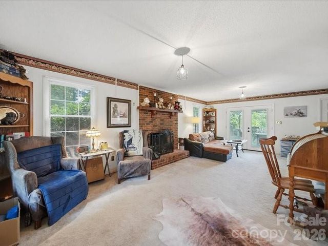 6 Woodland Circle, Granite Falls, NC 28630