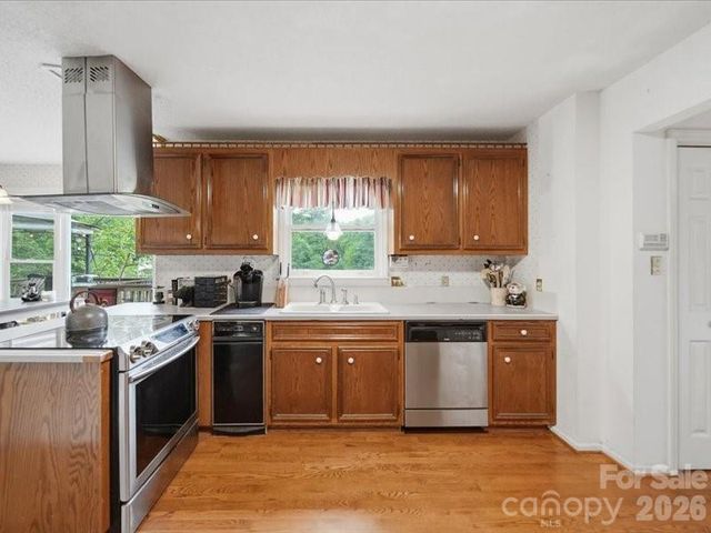 6 Woodland Circle, Granite Falls, NC 28630