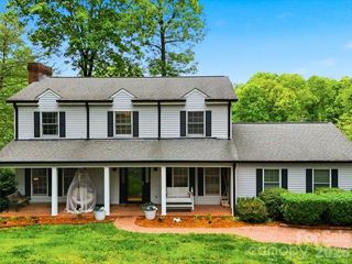 6 Woodland Circle, Granite Falls, NC 28630