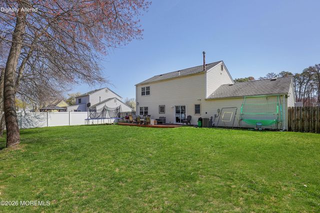 128 Oak Glen Road, Toms River, NJ 08753