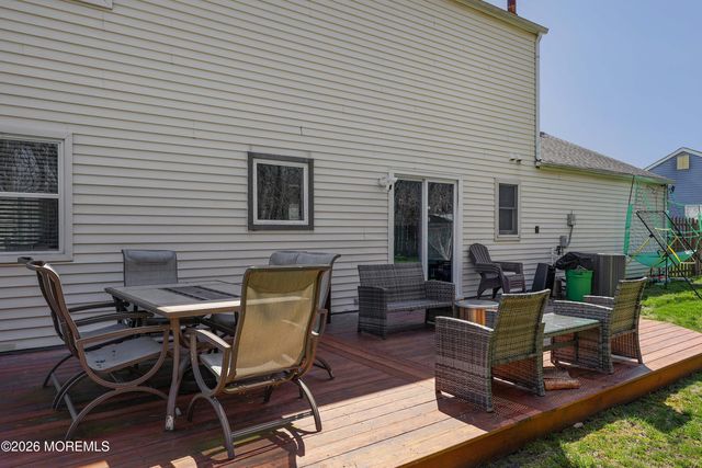128 Oak Glen Road, Toms River, NJ 08753